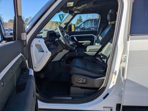 SHARP 2024 LA-ND RO-VER DE-FE-ND-ER 130 X-DYNAMIC SE, Motor V6, Transmisión Automática, Asientos de Cuero - Product Image 3