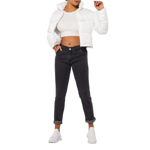 แจ็กเก็ตขนเป็ดแข็งแบบซิปตัวสั้นสำหรับผู้หญิงเสื้อครอปแบบมีซิปติดโลโก้ได้ตามต้องการและสวมใส่สบายในฤดูหนาว - Product Image 4