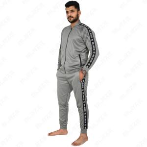 Pullover personnalisé grande taille ensemble de survêtements à capuche avec logo pour hommes pantalons de survêtement et sweat à capuche panneaux contrastés survêtement pour hommes - Product Image 4