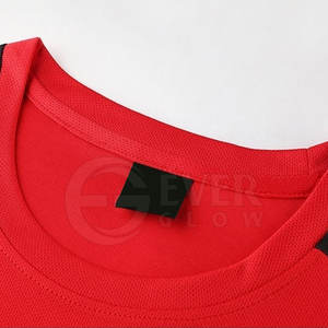 Uniforme de fútbol hecho en Pakistán Ropa deportiva Uniforme de fútbol de equipo en precio razonable Uniforme de fútbol más vendido - Product Image 2