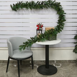 มาใหม่ออกแบบพวงมาลัยสีเขียวคริสต์มาสสําหรับตกแต่งคริสต์มาสอุปทานจํานวนมากผลิตในอินเดียในราคาที่สมเหตุสมผล - Product Image 1