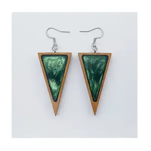 Venta al por mayor estilo bohemio amarillo madera resina gota pendientes para mujer accesorio de moda en venta - Product Image 1