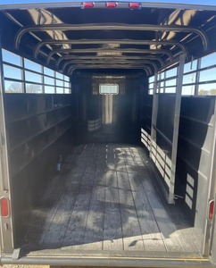 Good Trailers 6 'X 16' Remolque para granja de ganado usado con engranaje 3175 GVWR como componente central para aplicación de tractores - Product Image 4