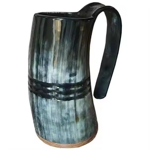Crescent Crafts Viking-Style Horn Mugs Tasses en céramique audacieuses pour événements thématiques - Product Image 1