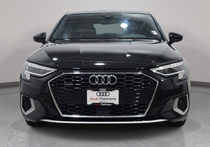 2025 Aud i A3 40 TFSI Plus AWD avec sièges en cuir à direction gauche Taille des pneus R18 - Product Image 3