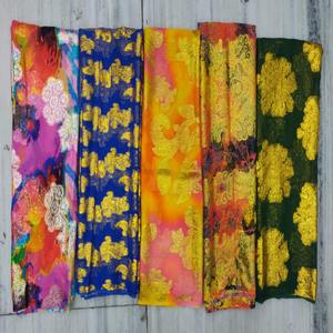 ผ้าชีฟองลายดอกไม้ประดับกลิตเตอร์สีทองแบบดั้งเดิมของโซมาเลีย รุ่นฟรานซาวี กรับบาซาร์ เหมาะสำหรับงานปาร์ตี้ - Product Image 1