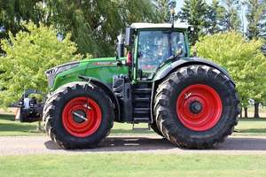 Tractor Agrícola FENDT 1050 VARIO 4WD 2023 con Motor y Caja de Cambios - Proveedor Mayorista - Product Image 4