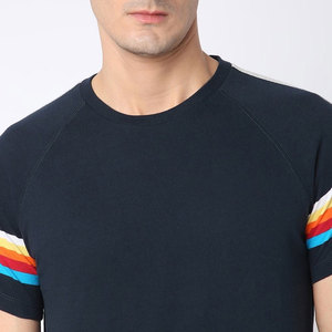 T-shirt pour homme fabriqué en coton original imprimé de logo personnalisé simple Fabricant en gros 230GSM T-shirt élégant de coupe régulière - Product Image 6