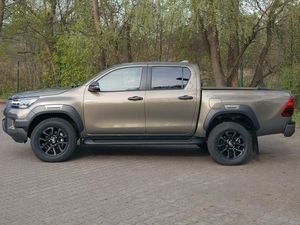 2023 pour Toyota Hilux utilisé GCC AWD avec pneus R20 sièges en cuir régulateur de vitesse ACC émission Euro6 - Product Image 3