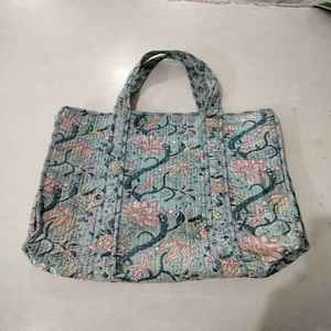 2025 Premium Handmade Luxury Weekender for Cotton Print <b>Quilted</b> <b>Tote</b> <b>Bag</b> Large Capacity Durable Wholesale Price - Product Image 4