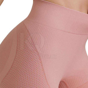Shorts de sport respirants et écologiques à taille haute avec effet froncé pour le fitness, l'entraînement en salle de sport et le quotidien - Product Image 6