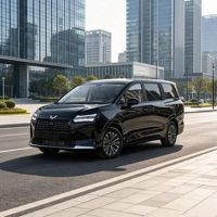 LHD Wuling Starlight 730 PHEV Hybride MPV 7 places Voiture familiale 1100 km d'autonomie Véhicule électrique hybride rechargeable