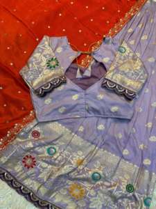 Ensemble de sari traditionnel sud-indien pour femmes, avec dupatta, en dola doux, bordure en jacquard, broderie, chemisier cousu, fabriqué en Inde - Product Image 4