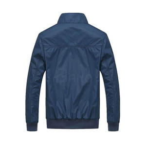 Chaqueta de Plumón Ligera de Nailon de Alta Calidad para Hombre, Impermeable, Cortavientos, Transpirable, de Secado Rápido, Plegable, para Invierno, Servicio OEM - Product Image 2
