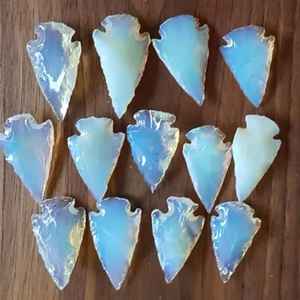 Cristales de Luna Tallados a Mano al por Mayor, Cristales Curativos con Grabado de Amor, Piedras Preciosas en Venta - Product Image 1
