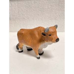 Statue de bœuf en bois sculpté à la main YEEYAYA, design Art Déco pour la décoration de la maison ou de la pièce, figurines d'animaux de la ferme - Product Image 1