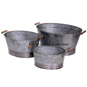 Juego de 3 macetas y macetas decorativas con forma de cubo grande con mango de madera, Cubo de flores galvanizado de Color plateado - Product Image 1