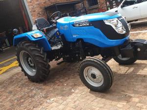 Tractor de Ruedas Usado Solis 60XL 4WD con Motor de 60HP, Transmisión por Engranajes, Bomba y Rodamientos, Alta Productividad, en Venta - Product Image 4