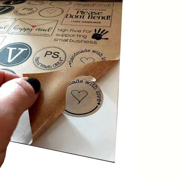 Hoja de la etiqueta engomada del papel de Kraft