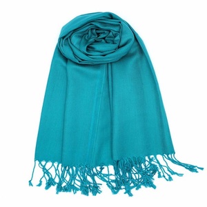 Chales de Color Liso Personalizados al por Mayor para Mujer, Bufandas de Pashmina, Elegantes y Cálidas, Accesorios al por Mayor, Bufanda Hijab para Mujer, Invierno - Product Image 2