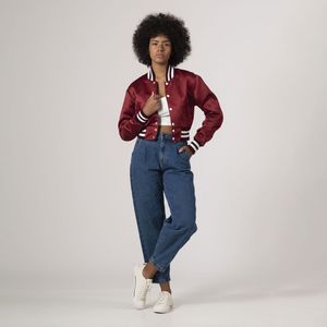 Logo personnalisé pour femmes Stand court chauffant simple boutonnage Varsity Jacket Bourgogne Satin hiver matelassé couleur unie bas quantité minimale de commande usine - Product Image 5