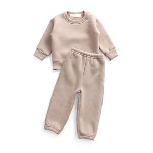 Venta al por mayor personalizado niños con capucha polar invierno transpirable Streetwear chándal Jogging Suit - Product Image 4
