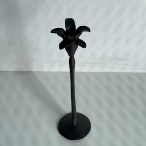 Juego de Portavelas Decorativos Forjados a Mano, Portavelas Cónicos de Hierro para Mesa de Comedor, Portavelas de Metal, Decoración Rústica, Diseño Moderno - Product Image 1