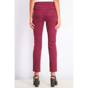 Jean droit rouge taille 14 pour femme Style & Co, en denim respirant et amincissant avec bouton décoratif simple - Product Image 3