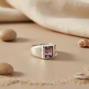 Anillo Rectangular de Plata con Amatista Geométrico y Moderno de Art Palace, Estilo Clásico y Vintage - Product Image 1