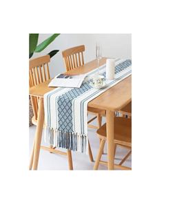 Manteles individuales de lino bordados étnicos tradicionales inspirados en los patrones del patrimonio cultural para decoraciones de comedor artísticas - Product Image 3