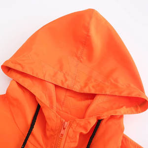 Chaqueta cortavientos ligera para hombre al mejor precio, lluvia impermeable para exteriores personalizada con cuello levantado, estilo callejero - Product Image 3