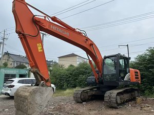 Excavateur Hitachi ZX 200-5G d'occasion de 20 tonnes Composants de moteur japonais d'origine en bon état Vente à bas prix - Product Image 3