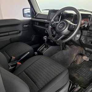 Suzuki Jimny 1.5 GLX 2023 Económico, Disponible con Volante a la Izquierda/Derecha - Product Image 6