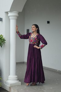 Indian Premium Designer Women's Traditional Salwar Kameez Embroidery Zari <b>Sequins</b> Reyon <b>Material</b> Quick Dry for Wedding Party - Product Image 4