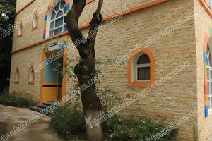 หินหินอ่อนสีเหลืองสดใสอย่างยั่งยืนแผ่นติดผนังทรงสี่เหลี่ยมพื้นผิวขรุขระสำหรับตกแต่งผนังกลางแจ้งในร่ม - Product Image 5