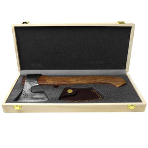 Hache longue en acier de Damas de style nordique, design d'inspiration historique, fabriquée à la main avec manche en bois pour utilisation en extérieur et camping - Product Image 4