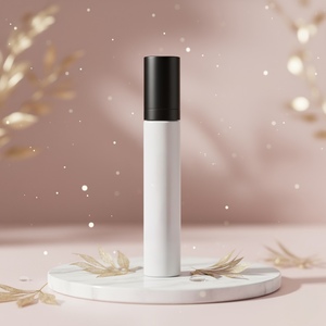Sérum de cils de marque privée hydratant allongement huile de ricin liquide ingrédients végétaliens croissance des cils imperméable fabriqué en Italie - Product Image 1