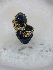 แหวนเงินแท้ 925 ชุบทอง 10K และโรเดียมสีดำ ประดับพลอยทับทิม ดีไซน์รูปสัตว์ สำหรับทั้งชายและหญิง - Product Image 3