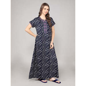 Chemise de nuit longue décontractée pour femme Alpine avec poche latérale, en tissu tissé doux et respirant, confortable pour le quotidien - Product Image 4