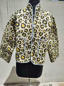 Chaquetas Kantha indio de algodón con estampado de bloques a mano, cortavientos acolchado de invierno con cuello en V y Media manga para mujer, carcasa de cuero tejido - Product Image 3