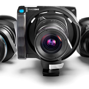 Buena Cámara de Cine Original 6K G2 EF con Zoom de 18-35 mm, Paquete de Accesorios Premium, Lente 3D de Fotograma Completo 4/3 y Accesorios - Product Image 1