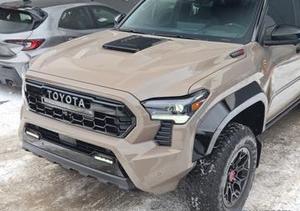 NOUVEAU/Occasion Dodge RAM 2026 RAM 1500 Tungsten TRANSMISSION AUTOMATIQUE SUV - Product Image 5