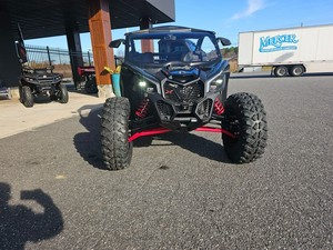 NOUVEAU Véhicule utilitaire Can-Am Maverick X3 X DS TURBO RR Smart-Shox avec écran tactile de 10,25 pouces à vendre avec garantie - Product Image 3