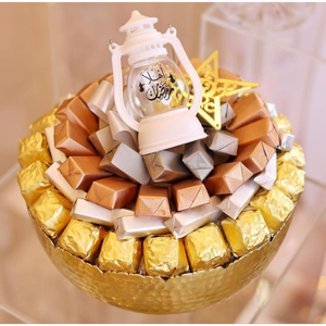 Elegance Plats de service en chocolat feuille de lotus Plats de service en chocolat poli or en métal de haute qualité pour la décoration intérieure du Ramadan - Product Image 2