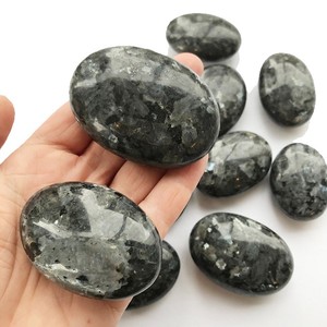 หินปาล์มคริสตัลลาร์วิคิทหินธรรมชาติหินอัญมณีบำบัดหินควอตซ์แกะสลักหินโมราคริสตัลหินปาล์ม - Product Image 3