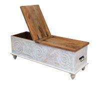 Coffre de rangement en bois de manguier massif antique sculpté à la main avec panneau de bois avant en lavis blanc et finition supérieure naturelle Table basse élévatrice