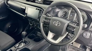 2024 Toyot a Hi-lux Workmate 2.7L GUN126R SR Cab Chassis Single Cab 2dr Spts Auto 6sp 4x4 2.8DT RWD RIGHT-HAND <b>DRIVE</b> - Product Image 6