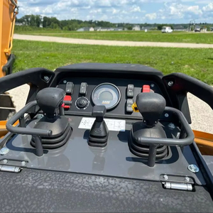 Bon conditionnel 2024 CASE TL100 Mini Skid Steer Track Loader à bas prix - Product Image 2