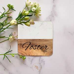 Sous-verres en bois de marbre gravés personnalisés Cadeaux de pendaison de crémaillère Ensemble de sous-verres en bois personnalisés Nouveau cadeau pour la maison Fournisseur en vrac - Product Image 3