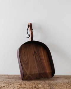 ที่ตักขยะเหล็กชุบสังกะสีแบบทันสมัยพร้อมด้ามจับไม้สั้นโลหะที่สวยงามและแข็งแรงสำหรับทำความสะอาดง่าย - Product Image 2